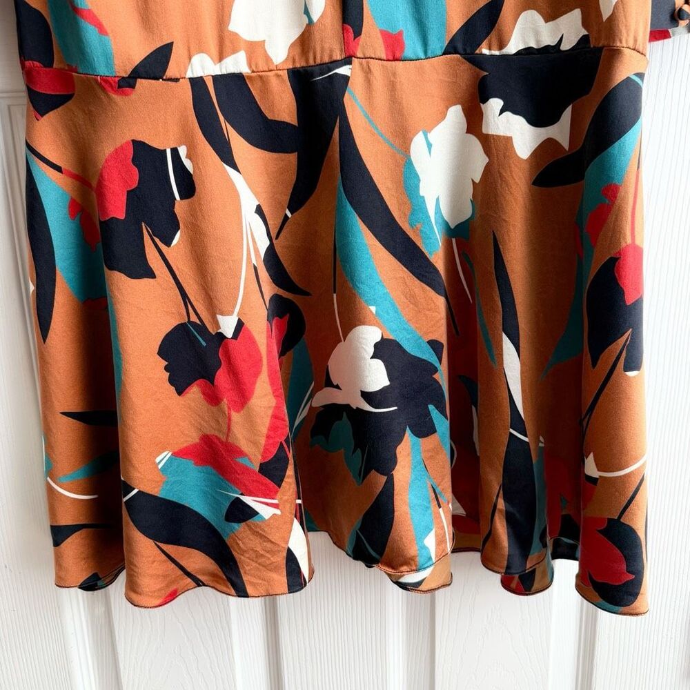 CHRISTY LYNN Silk Floral Dress Size Medium Drop Waist Luxury Brown Red Teal - Picture 14 of 16